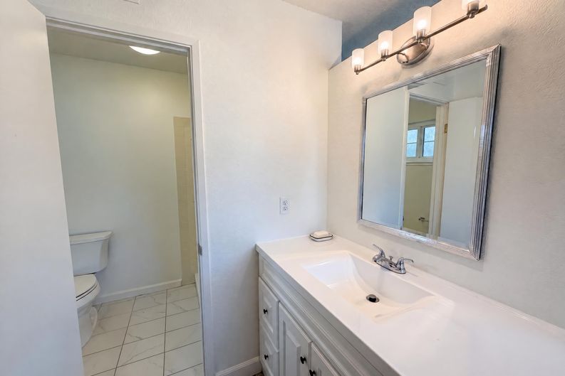 Photo 11 of 18 of 6840 Oaklawn Way, Fair Oaks, CA