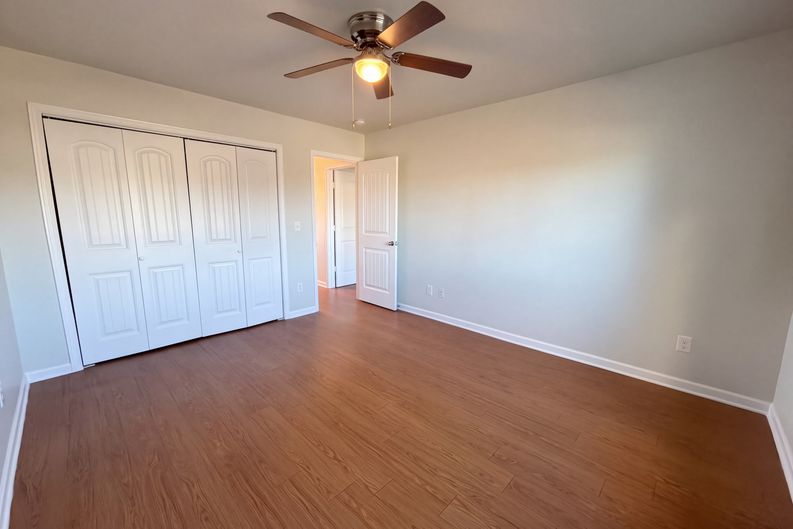 Photo 3 of 17 of 1021 Heritage Dr, Madison, TN