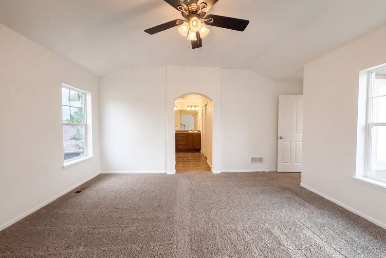 Photo 4 of 52 of 2232 Whistler Dr, Longmont, CO
