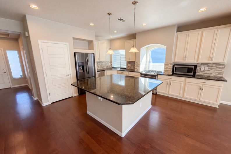 Photo 6 of 42 of 4741 Ventura St, Denver, CO