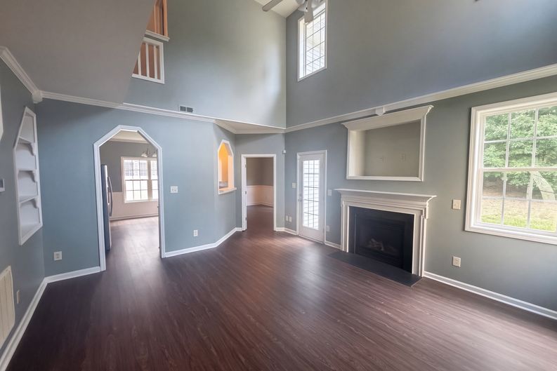 Photo 7 of 16 of 8213 Marshall Brae Dr, Raleigh, NC