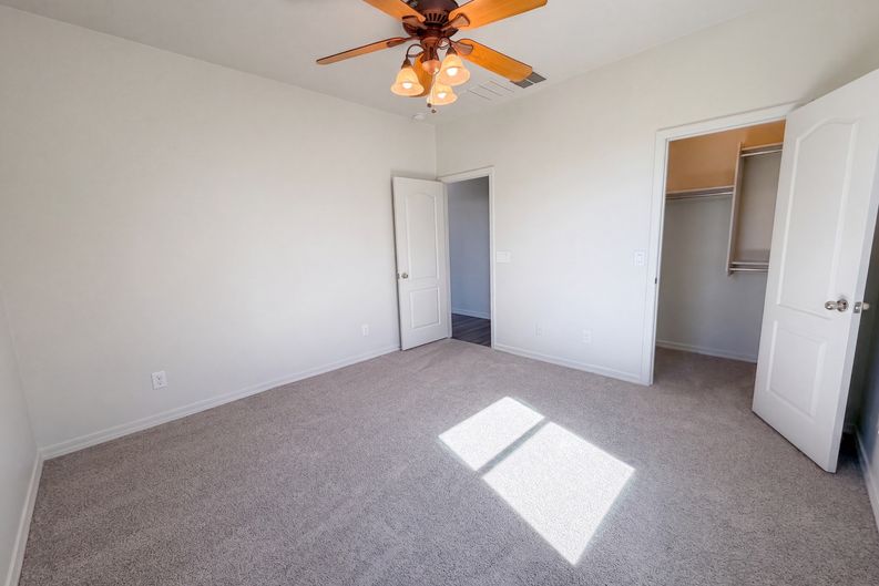 Photo 7 of 22 of 4248 E Erie St, Gilbert, AZ