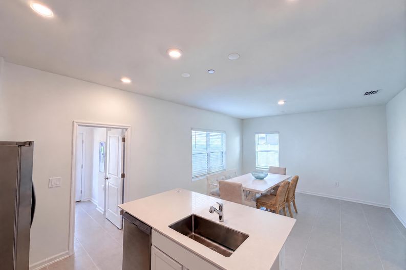 Photo 11 of 27 of 2224 Red Sun St, Apopka, FL
