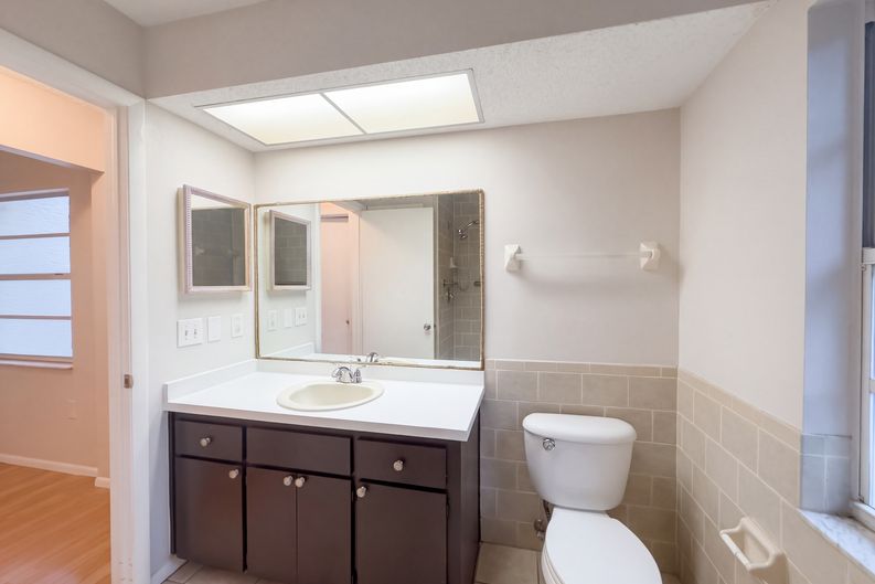 Photo 22 of 32 of 12054 Joe Herrmann Dr, San Antonio, FL
