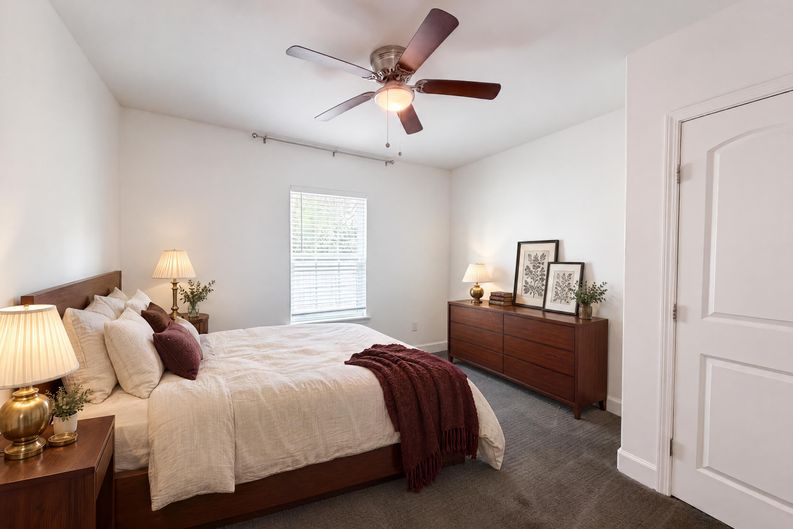 Photo 4 of 14 of 2819 Avenue K, Galveston, TX