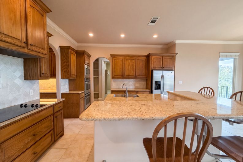 Photo 6 of 25 of 1119 Mallard Pointe Dr, Cedar Hill, TX