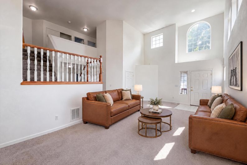 Photo 6 of 27 of 451 NW Yosemite Ter, Beaverton, OR