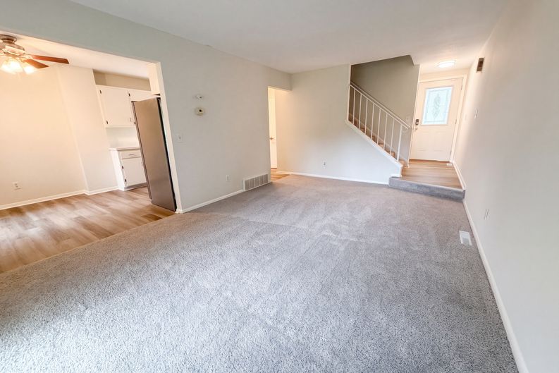 Photo 6 of 22 of 15391 Trillium Cir, Eden Prairie, MN