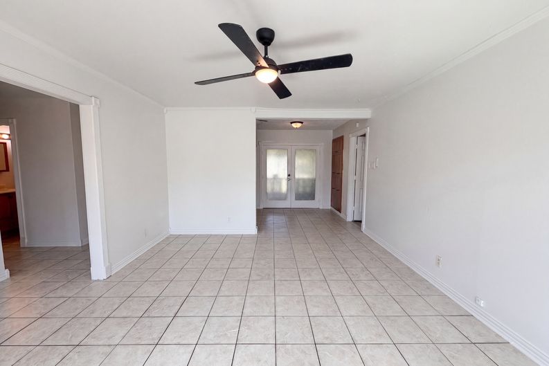 Photo 3 of 16 of 303 Currie Ave, Killeen, TX