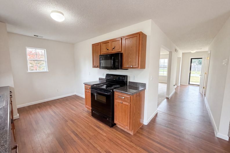 Photo 7 of 24 of 406 Fox Trot Dr, Columbia, SC