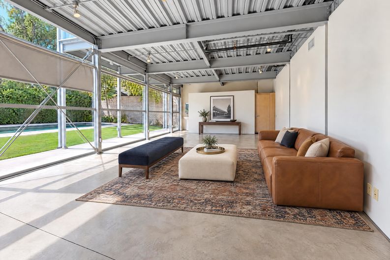 Photo 4 of 43 of 4710 Yoakum Blvd, Houston, TX