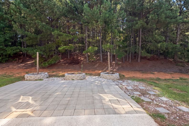 Photo 21 of 25 of 1668 Bennett Dr, McDonough, GA