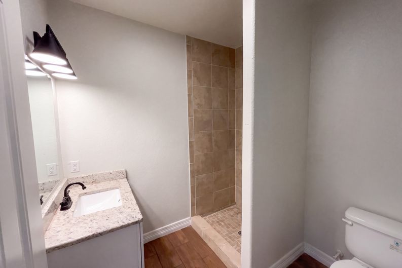 Photo 11 of 18 of 102 Bowdoin St, San Antonio, TX