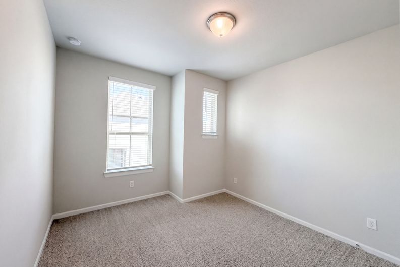 Photo 14 of 23 of 10707 Centre Forest Dr, Houston, TX