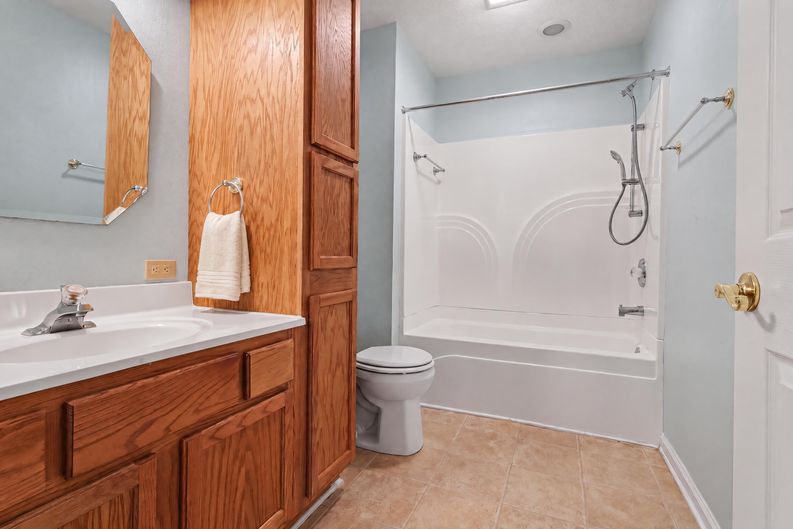 Photo 11 of 20 of 7 Firestone Ct, Etowah, NC
