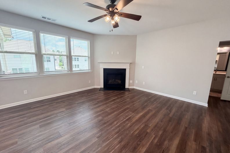 Photo 3 of 23 of 4205 Goosecross Ct, Lilburn, GA
