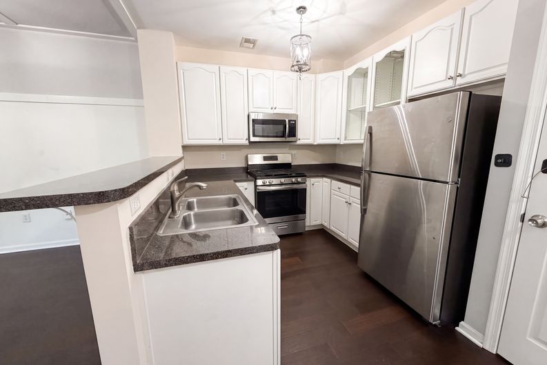 Photo 19 of 54 of 15489 Chopawamsic Ct, Woodbridge, VA