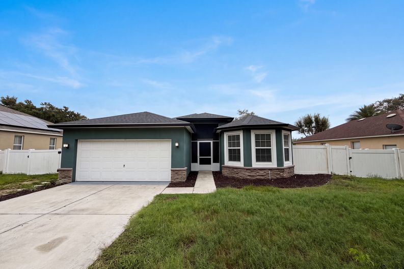 Photo 21 of 24 of 12902 Scout Ct, Grand Island, FL