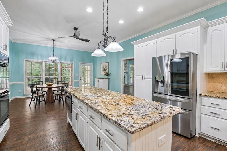 Photo 20 of 79 of 2077 Coolidge Way NW, Acworth, GA