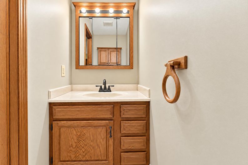 Photo 22 of 43 of 453 Carruthers Rd, Tallmadge, OH