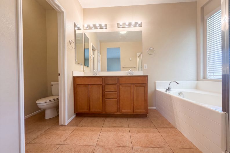 Photo 21 of 33 of 12783 Brandon St, Victorville, CA