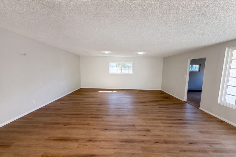 Photo 11 of 29 of 8452 Hazelwood Cir, Westminster, CA