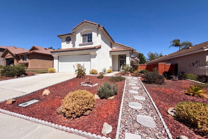 Photo 22 of 28 of 43390 Corte Almeria, Temecula, CA