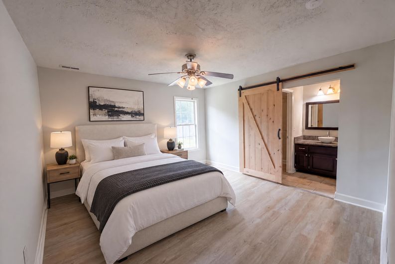 Photo 4 of 15 of 444 Northwoods Dr, Raeford, NC