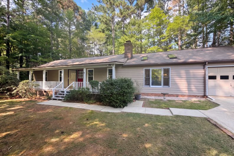 Photo 12 of 14 of 6908 Laurdane Rd, Raleigh, NC