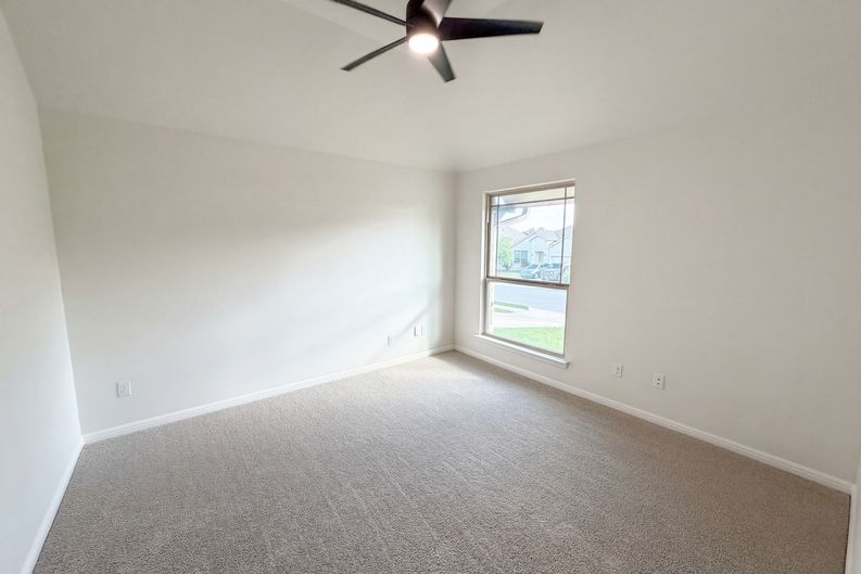 Photo 7 of 19 of 543 Tanda Ln, Hutto, TX