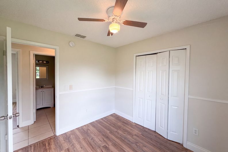 Photo 8 of 20 of 1336 Nadine Dr, Deltona, FL