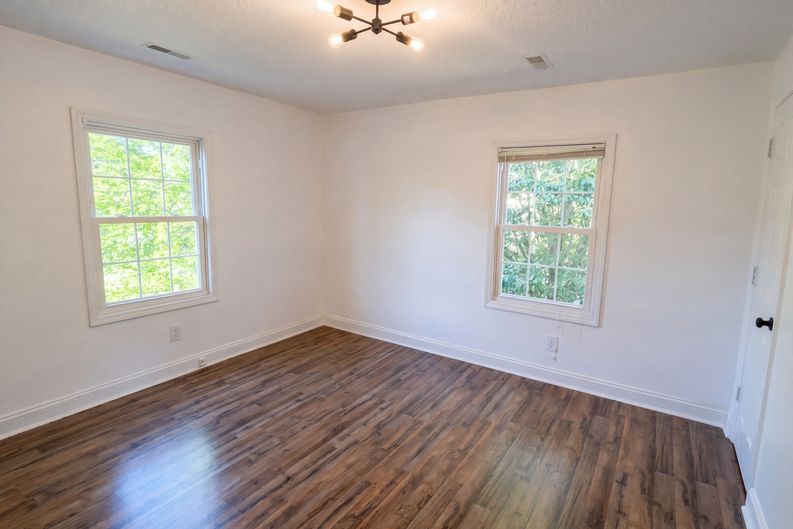 Photo 12 of 18 of 410 Madison St, Roanoke Rapids, NC