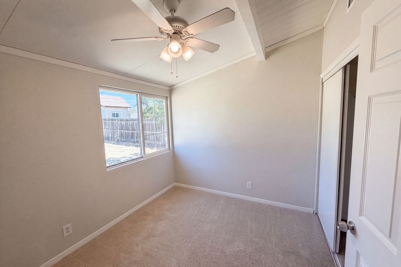 Photo 13 of 21 of 415 E Indian School Ln, Banning, CA