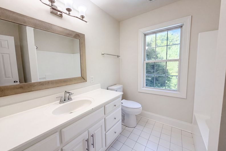 Photo 18 of 27 of 502 Live Oaks Ct, Fort Mill, SC