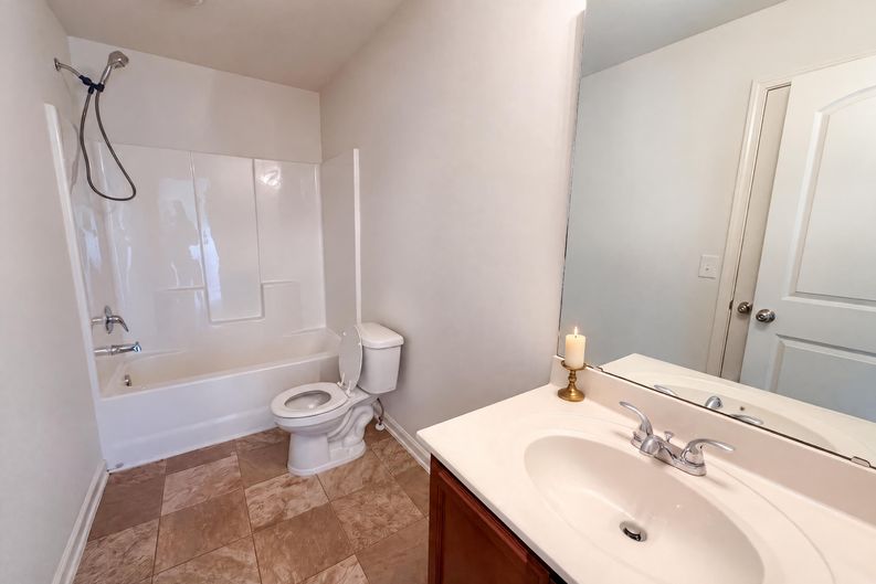 Photo 11 of 23 of 411 Sandybrooke Dr, High Point, NC