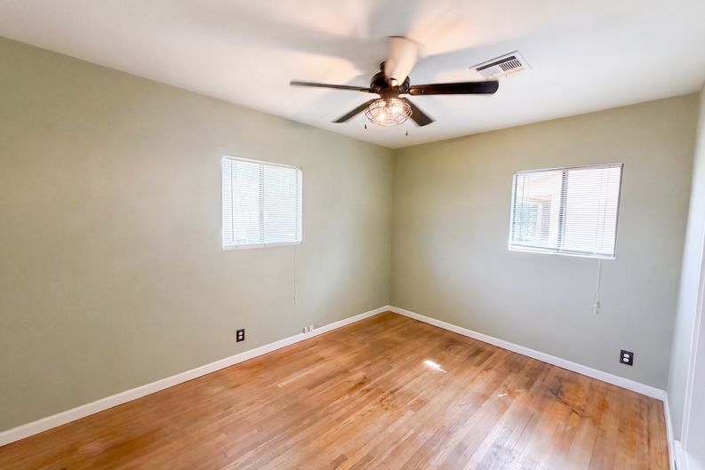 Photo 13 of 29 of 509 Calhoun Pl, Hemet, CA