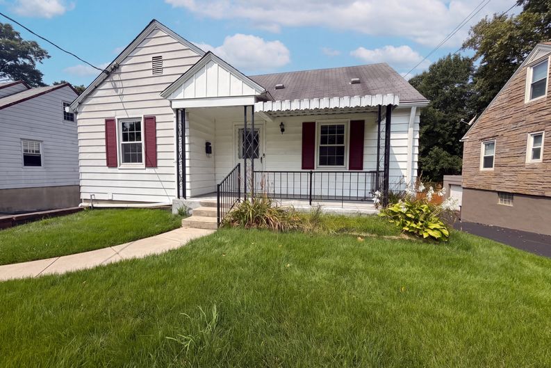 Photo 17 of 20 of 6971 Warder Dr, Cincinnati, OH