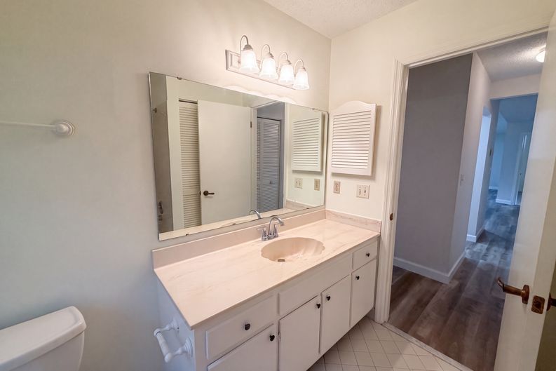 Photo 12 of 19 of 228 Bob White Ct, Daytona Beach, FL