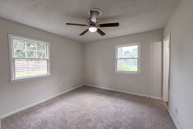 Photo 15 of 16 of 6616 Amanda Cir, Fayetteville, NC