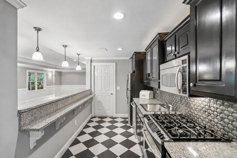 Photo 11 of 67 of 700 Leeds Garden Ter, Alpharetta, GA