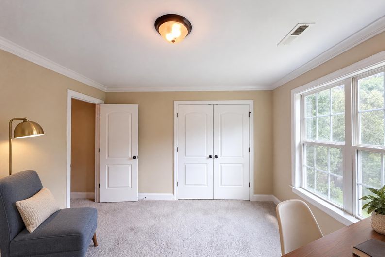 Photo 13 of 25 of 5474 Alamo Dr, Winston Salem, NC