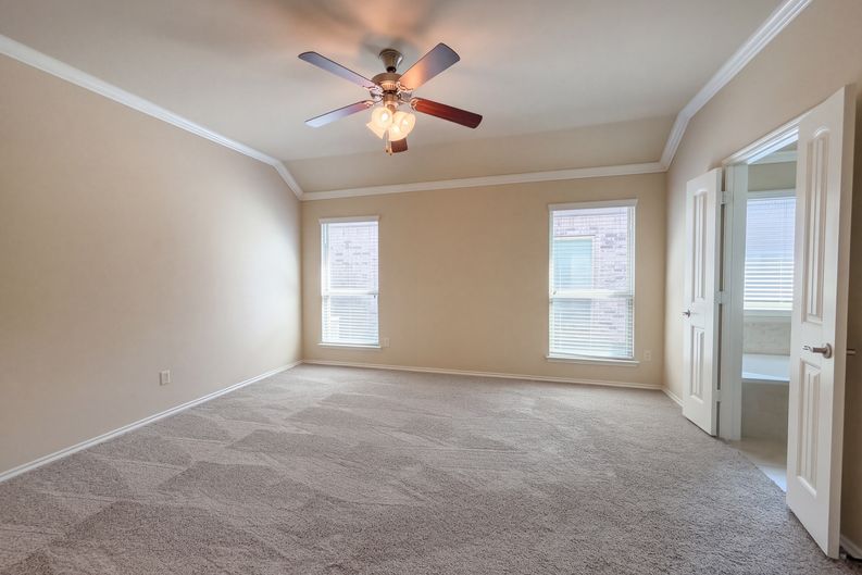 Photo 4 of 10 of 10217 Pear Valley Rd, McKinney, TX