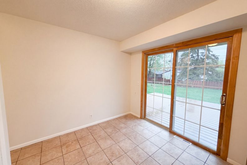 Photo 11 of 22 of 2807 Ohenry Rd, Brooklyn Center, MN