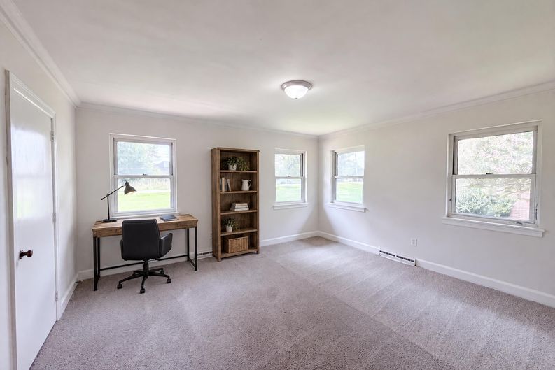 Photo 7 of 17 of 411 Roy Eaker Rd, Cherryville, NC