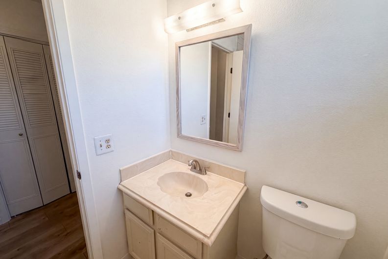 Photo 8 of 18 of 9867 Lane St, Thornton, CO