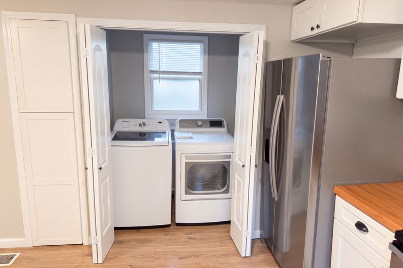 Photo 10 of 13 of 2111 Bernhurst Dr, Knoxville, TN