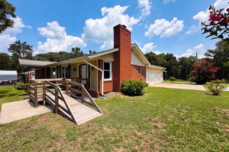 Photo 19 of 21 of 800 Creech Rd, Garner, NC