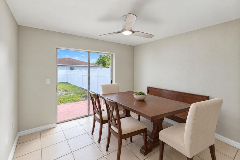 Photo 8 of 19 of 2949 Illinois Ave, Lakeland, FL