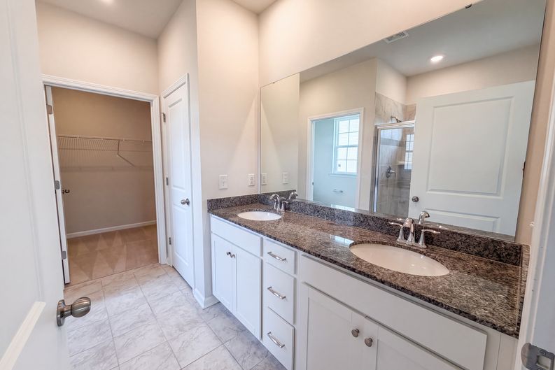 Photo 9 of 23 of 232 Shadowbrook Way, Camden, SC