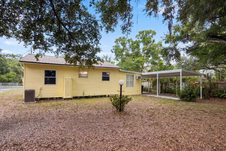 Photo 14 of 17 of 626 S 67th St, Tampa, FL